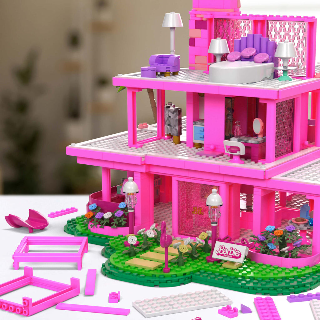 Mega Barbie The Movie Building Toys for Adults, DreamHouse Replica with 1795 Pieces, Barbie and Ken Micro-Dolls and Accessories, for Collectors